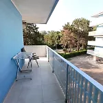 With Pool In 54388 아파트 *