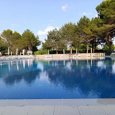 With Pool In 54388